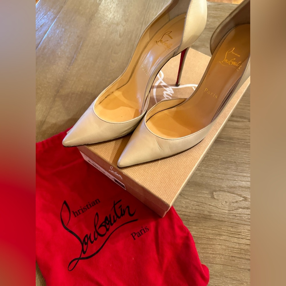 Christian Louboutin GOOD CONDITION
Iriza Leather Red Sole Pumps - Picture 2 of 14